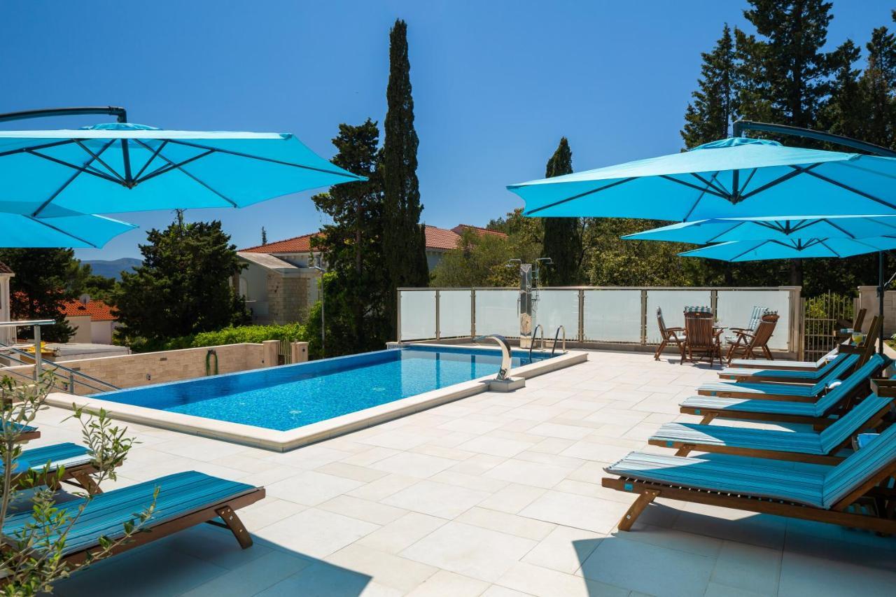 Villa Aqua - Adults Only Bol Exterior photo