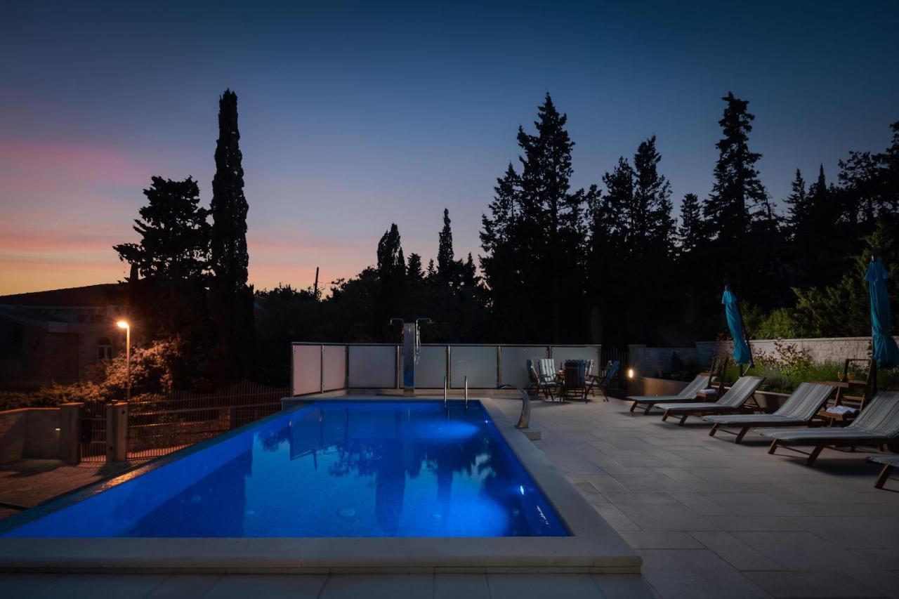 Villa Aqua - Adults Only Bol Exterior photo