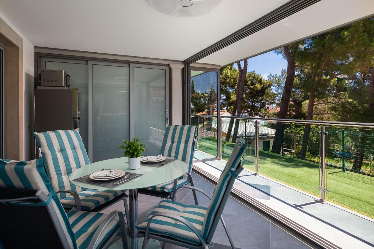 Villa Aqua - Adults Only Bol Exterior photo